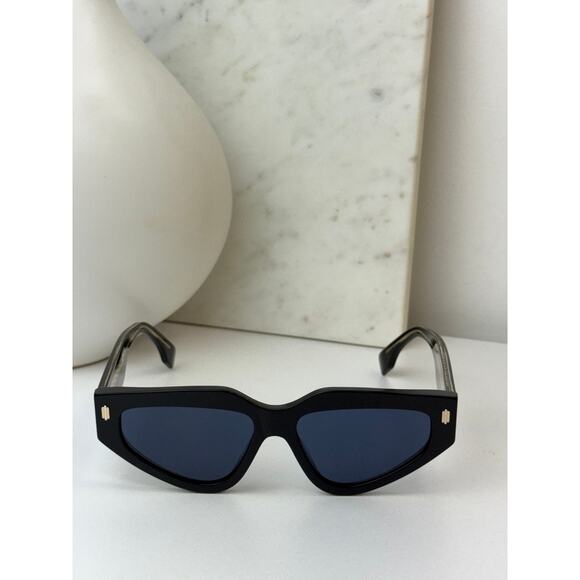 NEW Fendi FE40163U Black Cat Eye Sunglasses - Picture 3 of 5